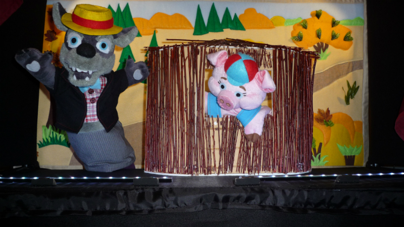 The Three Little Fishies - Children's Puppet Show 